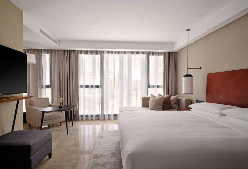 اتاق لوکس, Tunis Marriott