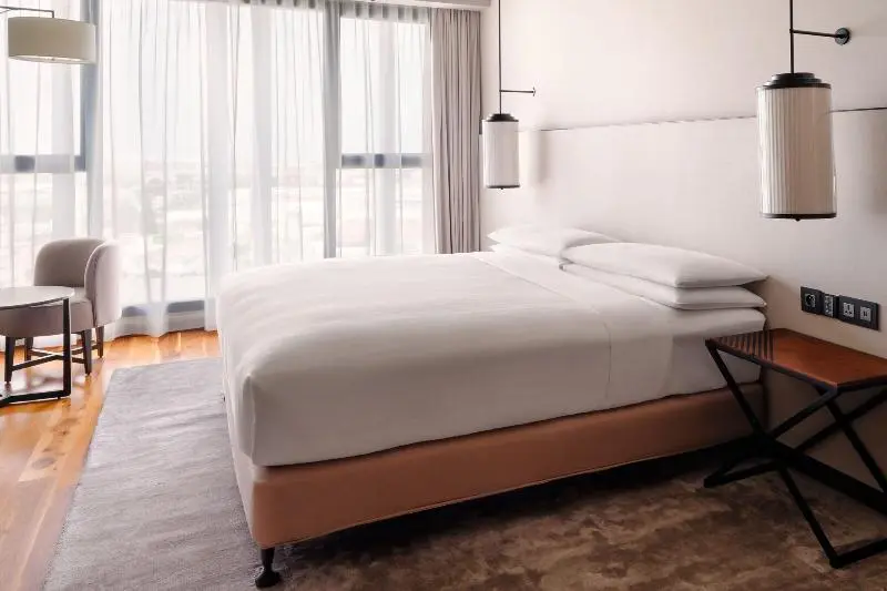 سوئیت با تخت بزرگ, Tunis Marriott