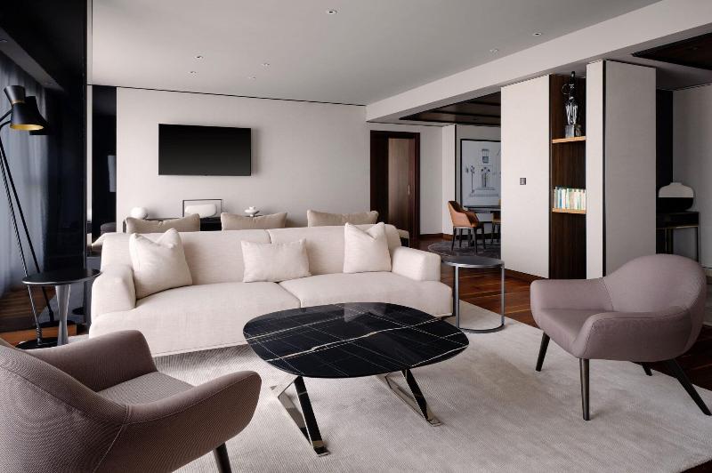 سوئیت با تخت بزرگ, Tunis Marriott