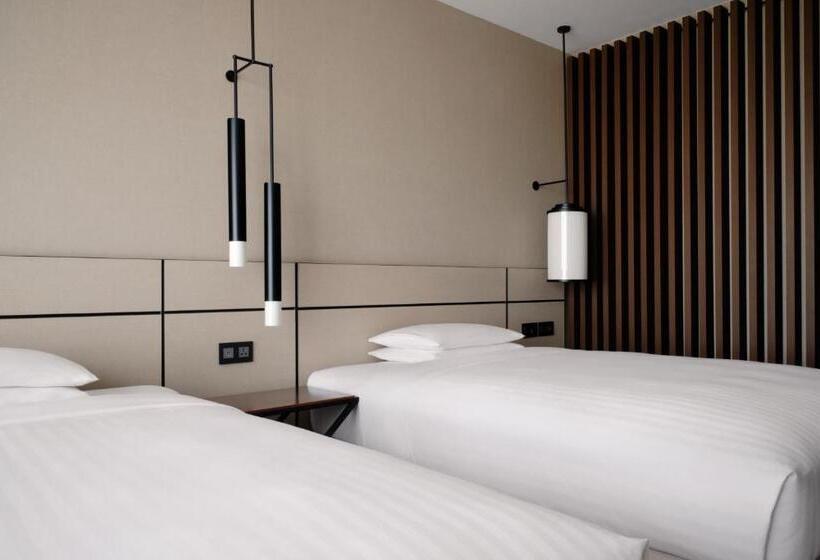 اتاق لوکس, Tunis Marriott