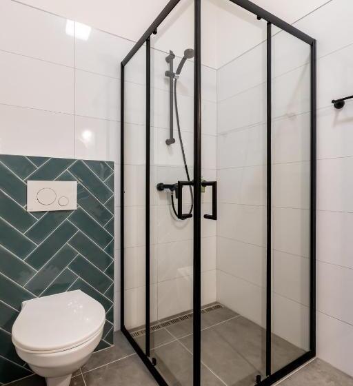 سوییت خانوادگی, Benátky 214