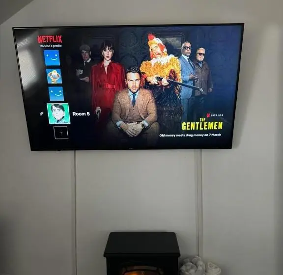スタンダードトリプルルーム, Lincoln City Centre Rooms P&s