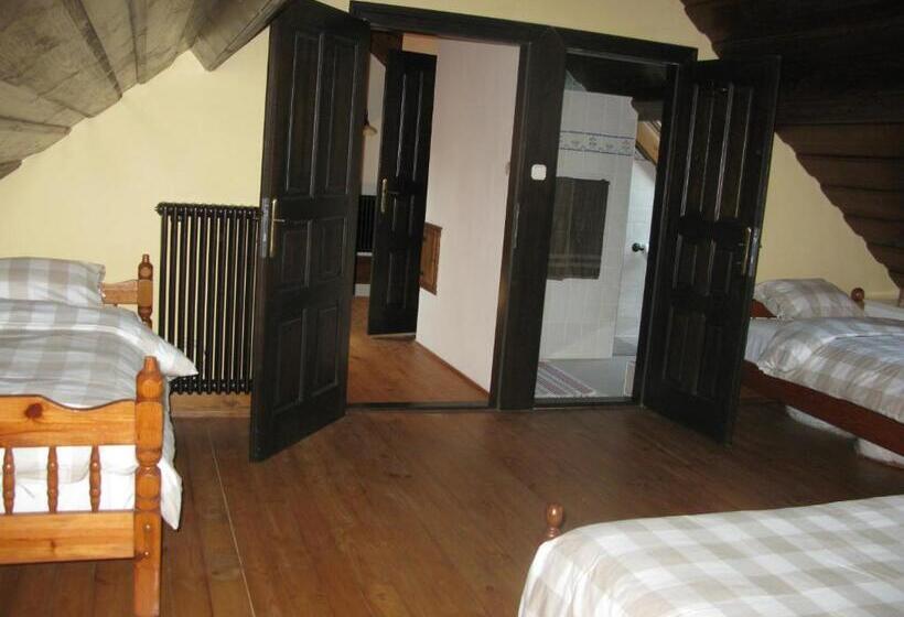 اتاق استاندارد سه نفره, Fürge Róka Porta