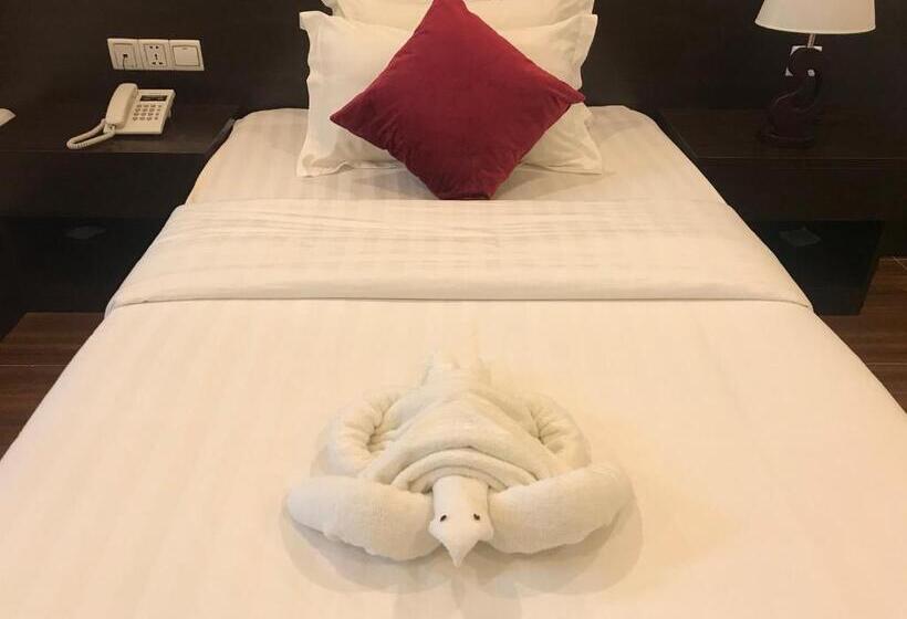 اتاق لوکس, Apple Hotel Two   Near Phnom Penh Airport