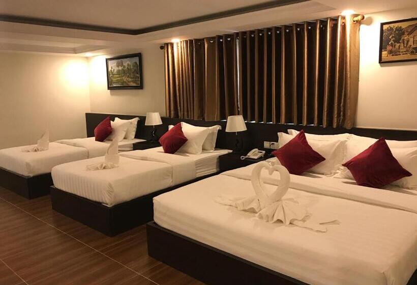 اتاق اجرایی سه نفره, Apple Hotel Two   Near Phnom Penh Airport