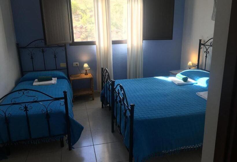 اتاق استاندارد سه نفره, Garden Rooms
