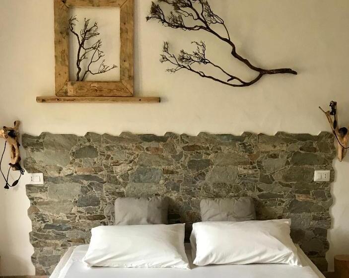 اتاق استاندارد با بالکن, I Ginepri