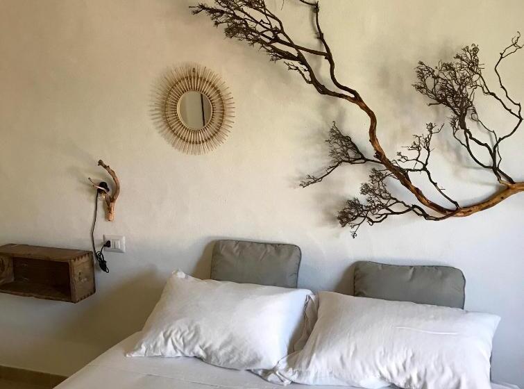 اتاق استاندارد, I Ginepri