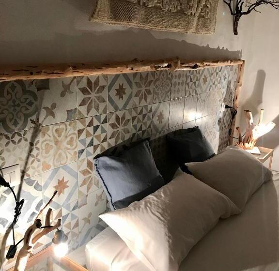 اتاق استاندارد با بالکن, I Ginepri