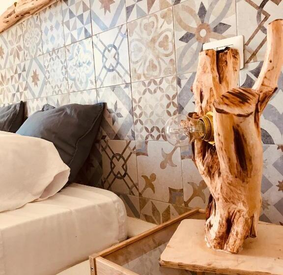 اتاق استاندارد با بالکن, I Ginepri