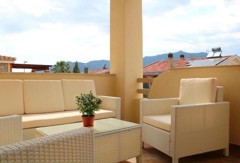 带花园景观的标准三人间, La Rosa Dei Venti