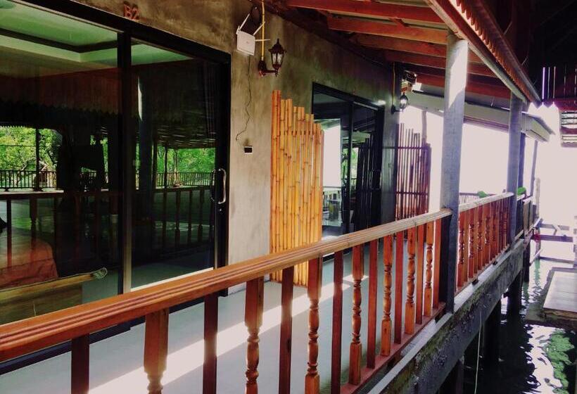 غرفة ديلوكس مزودة بشرفة, Lanta Sabai Day House