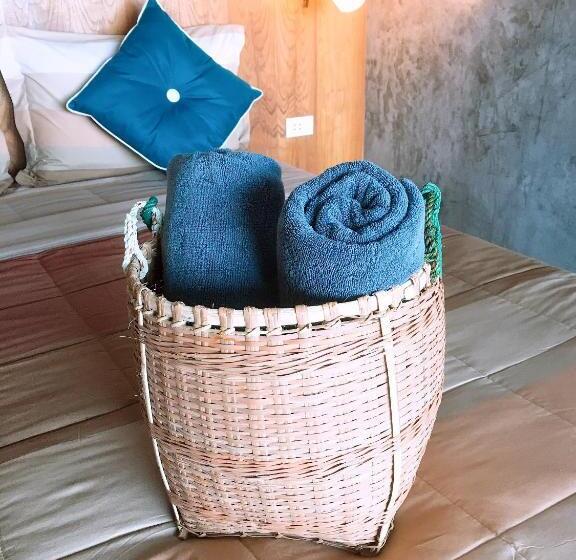 غرفة ديلوكس مزودة بشرفة, Lanta Sabai Day House