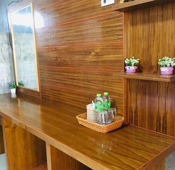 غرفة ديلوكس مزودة بشرفة, Lanta Sabai Day House