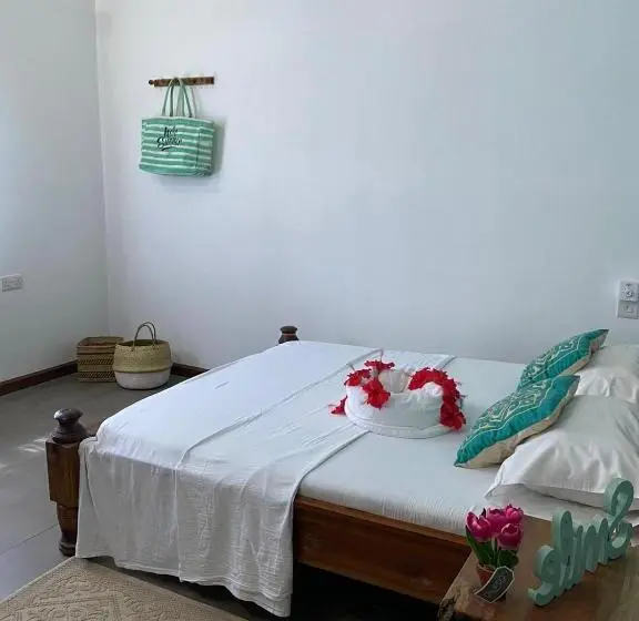 Standard room with outdoor bath, Pumzika Kendwa Villa