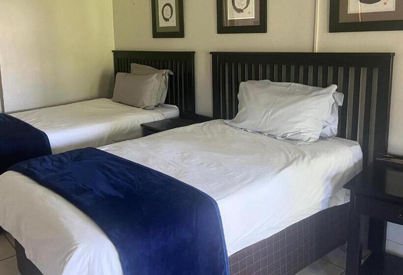 חדר דלוקס, Toro Guest House