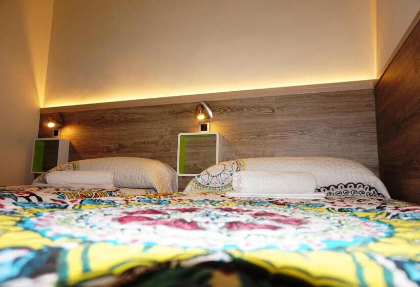 اتاق استاندارد با سرویس بهداشتی مشترک, Muchomadrid