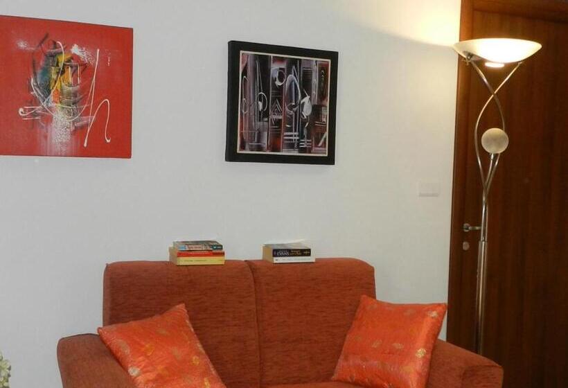 חדר סטנדרט לשלושה, Actinia Accommodation