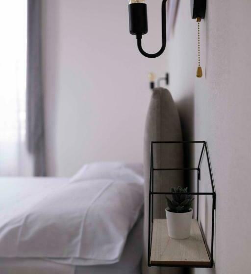 غرفة قياسية, Rooms 20 Settembre