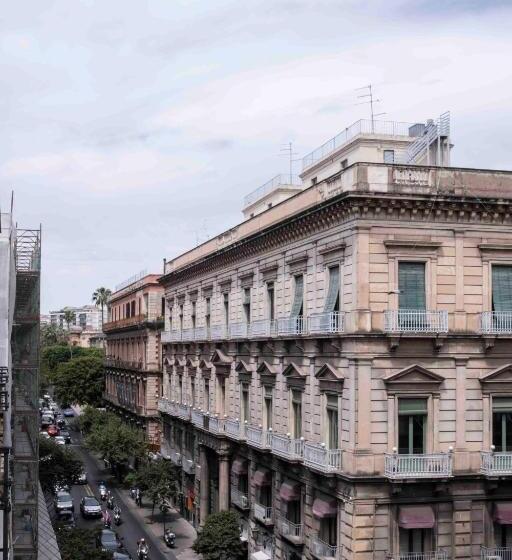 غرفة أساسية, Rooms 20 Settembre