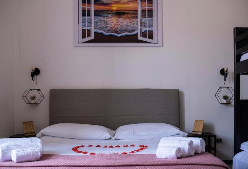 غرفة قياسية رباعية, Rooms 20 Settembre