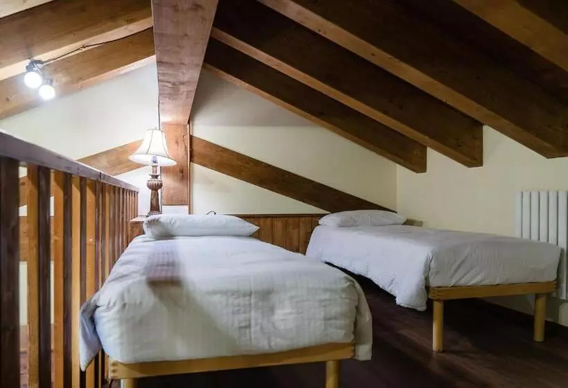 کلبه ییلاقی, Chalet Du Lys Hotel & Spa