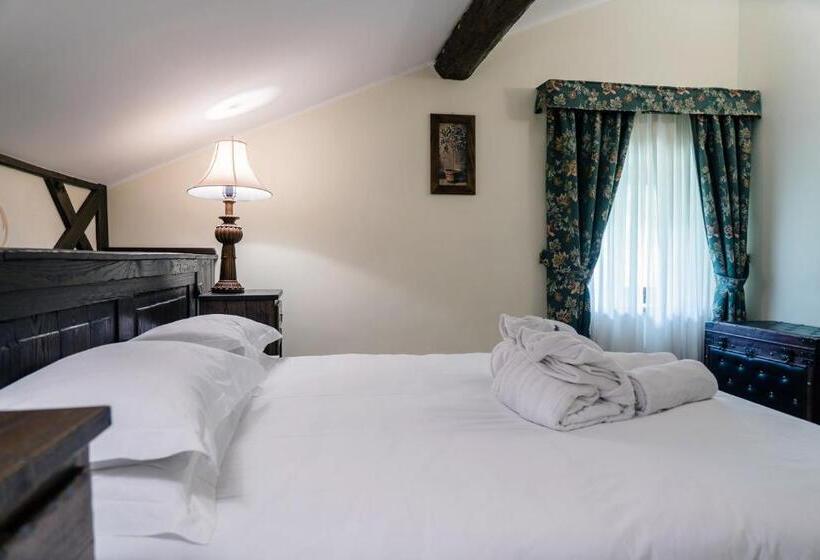 트리플 클래식 룸, Chalet Du Lys Hotel & Spa