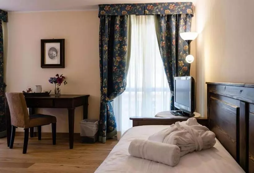اتاق پریمیوم سه تخته, Chalet Du Lys Hotel & Spa