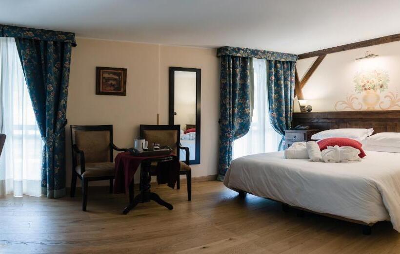 프리미엄 트리플 룸, Chalet Du Lys Hotel & Spa