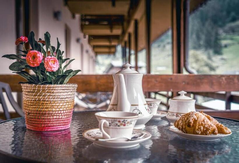 프리미엄 트리플 룸, Chalet Du Lys Hotel & Spa