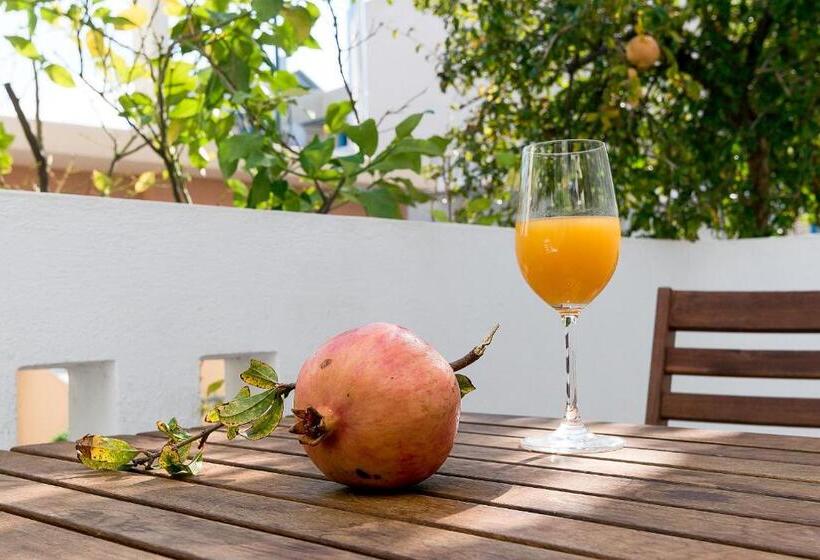 شقة غرفة واحدة, Diamond Apartments & Suites