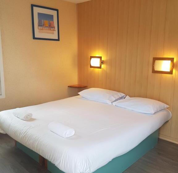 스탠다드 룸 더블 침대, Fasthotel Carcassonne