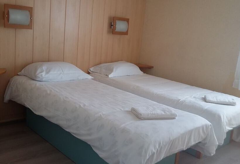 Номер Стандарт, Fasthotel Carcassonne