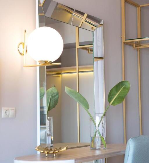 חדר דלוקס צדדי נוף לים, Adriatica