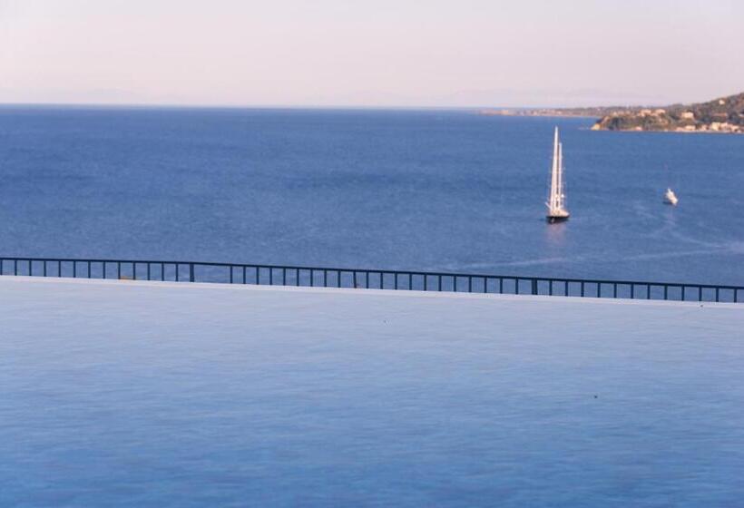 اتاق لوکس با چشمانداز دریا, Avalon Palace