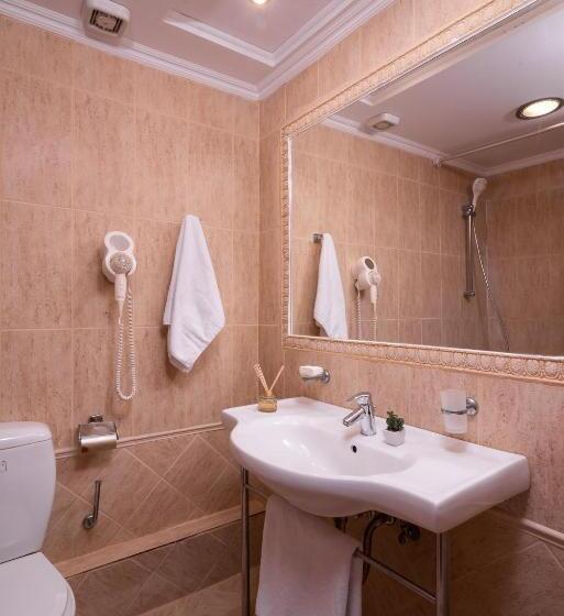 اتاق سوپریور, Avalon Palace