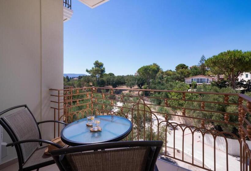 اتاق سوپریور, Avalon Palace