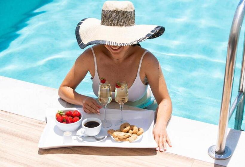 سوییت با چشمانداز دریا, Avalon Palace