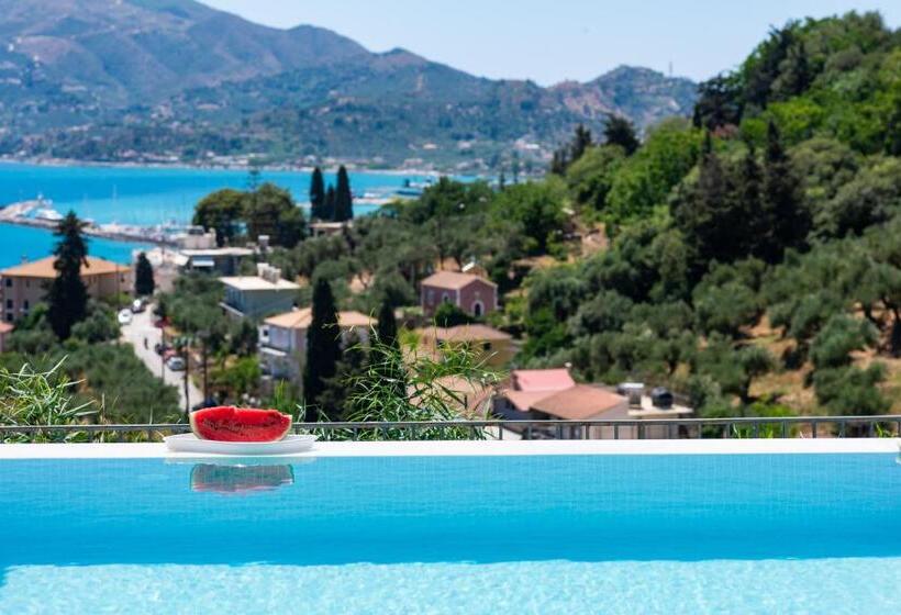 سوییت با چشمانداز دریا, Avalon Palace