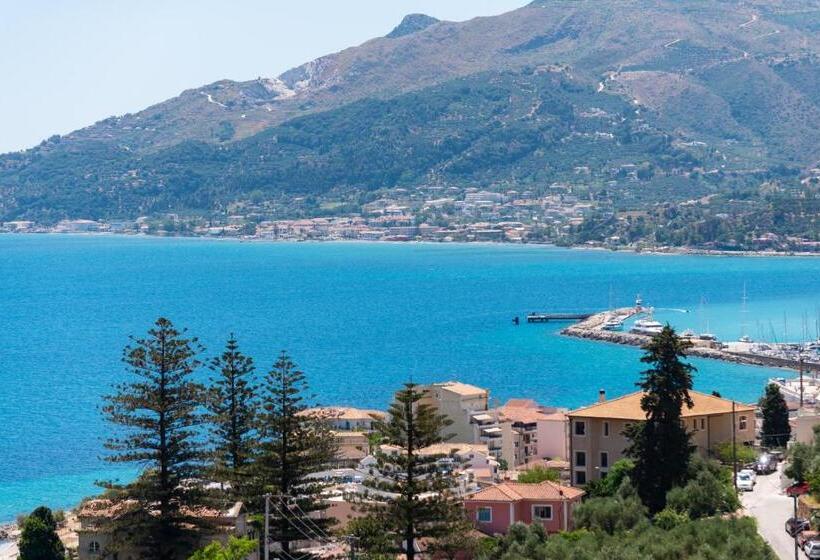 سوییت با چشمانداز دریا, Avalon Palace