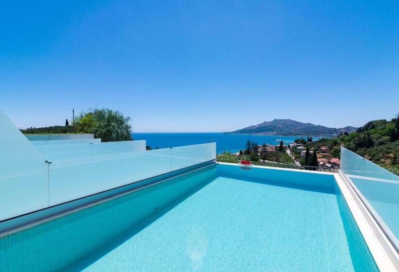 سوییت با چشمانداز دریا, Avalon Palace