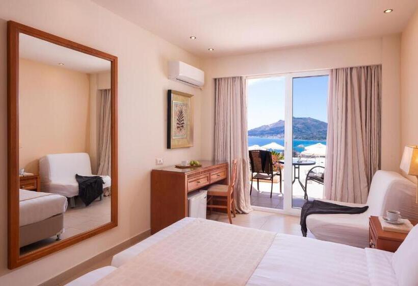 اتاق استاندارد با چشمانداز دریا, Avalon Palace