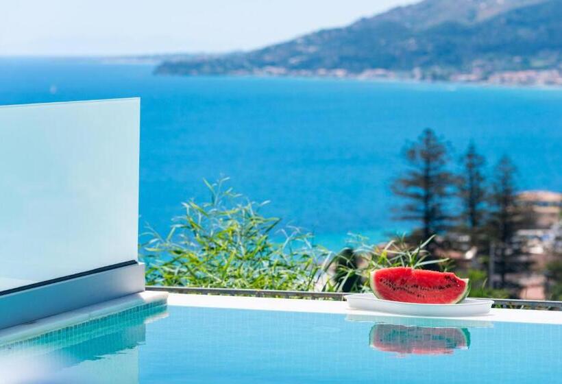 سوییت با چشمانداز دریا, Avalon Palace