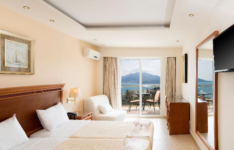 اتاق استاندارد با چشمانداز دریا, Avalon Palace