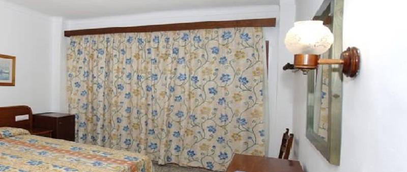 اتاق لوکس با چشمانداز دریا, Avalon Palace