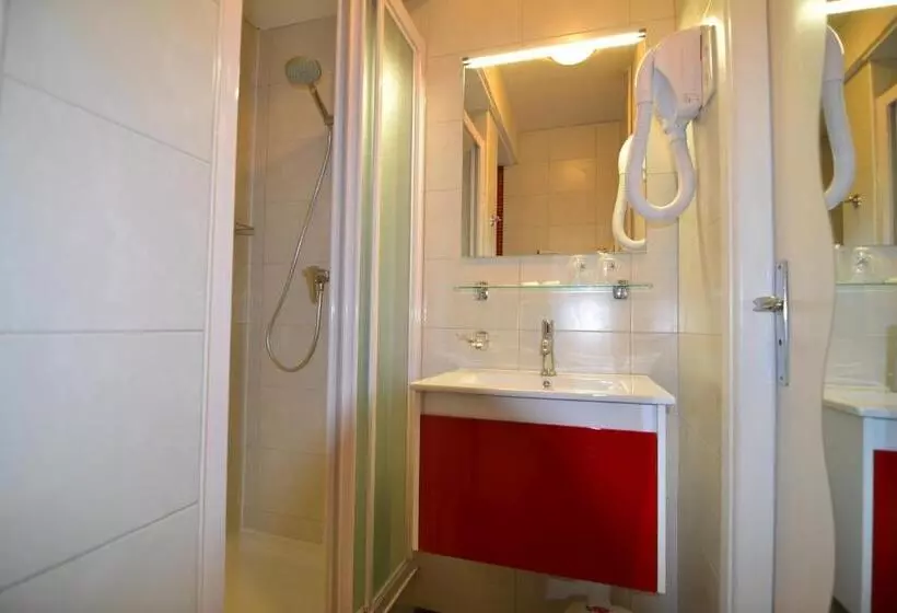 スタンダードルーム, Brit Hotel Cahors   Le Valentré