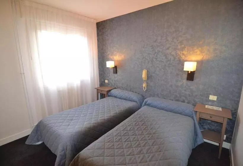 スタンダードルーム, Brit Hotel Cahors   Le Valentré