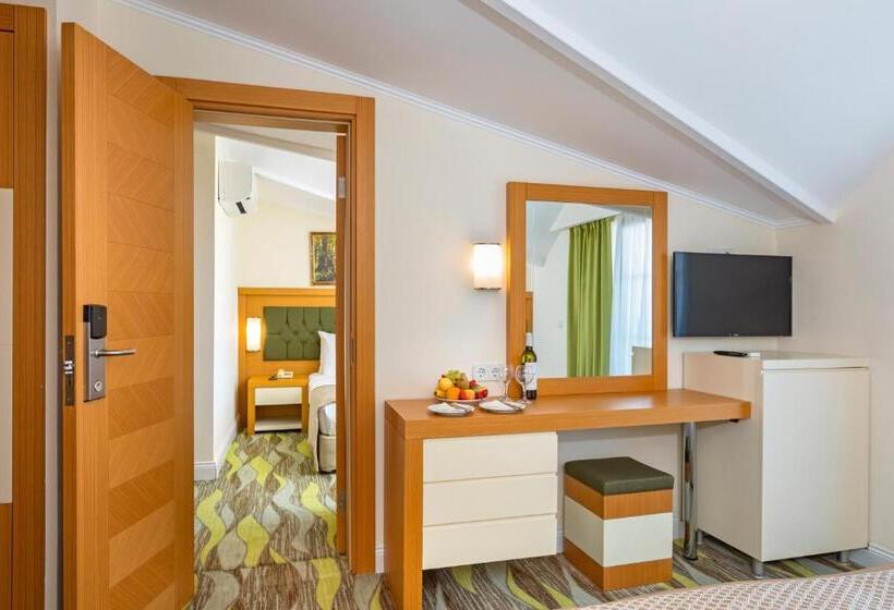 标准间, Forest Park