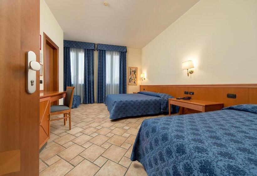 3-Bett-Standardzimmer, Giotto