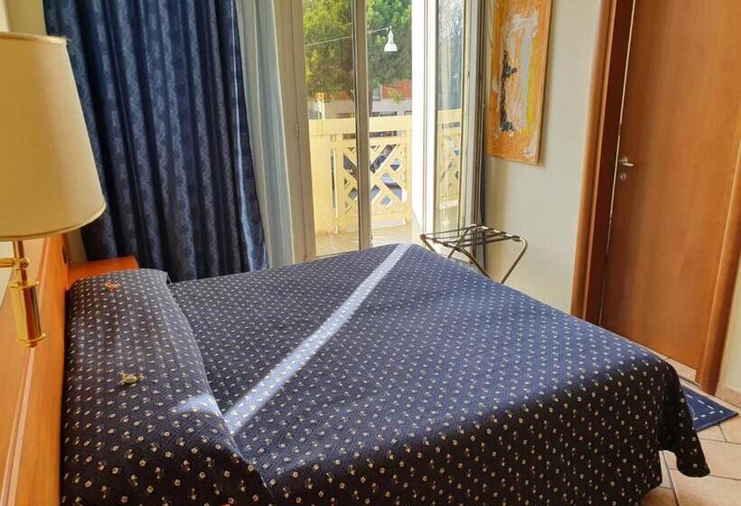 Standardzimmer mit Balkon, Giotto